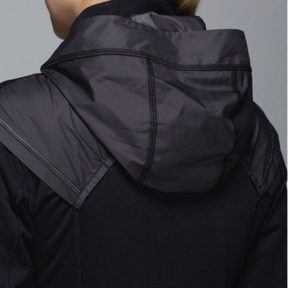 Lululemon Snug Sprinter Jacket Heathered Black / Black - Picture 3 of 9